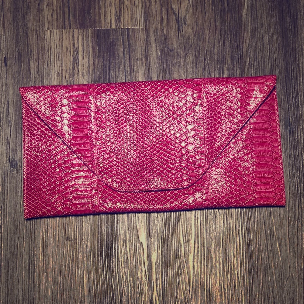 Pink Clutch - Picture 2 of 8